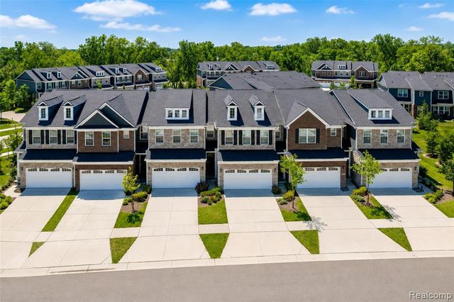43479 Prospect Lane, Novi, MI 48375