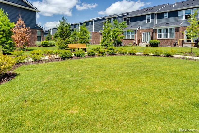 43479 Prospect Lane, Novi, MI 48375