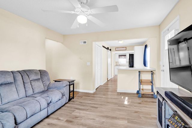 2068 Cass Avenue, Evansville, IN 47714