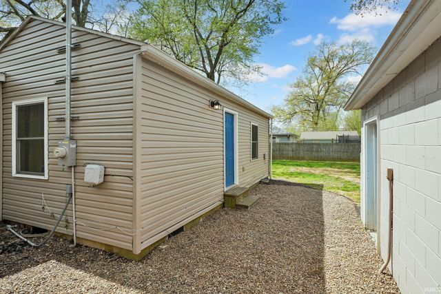 2068 Cass Avenue, Evansville, IN 47714