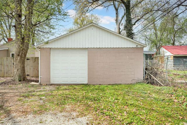 2068 Cass Avenue, Evansville, IN 47714
