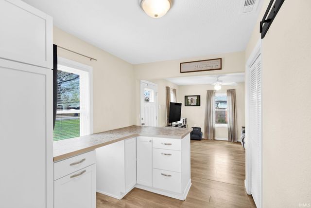 2068 Cass Avenue, Evansville, IN 47714