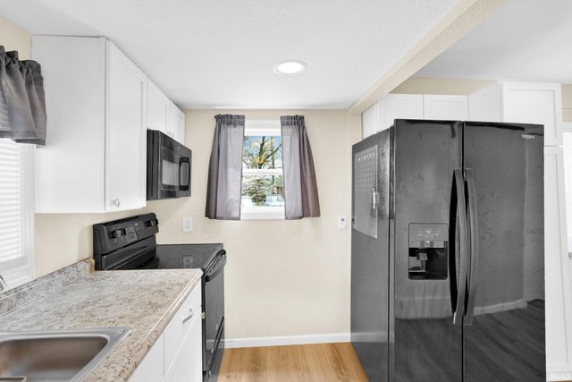 2068 Cass Avenue, Evansville, IN 47714