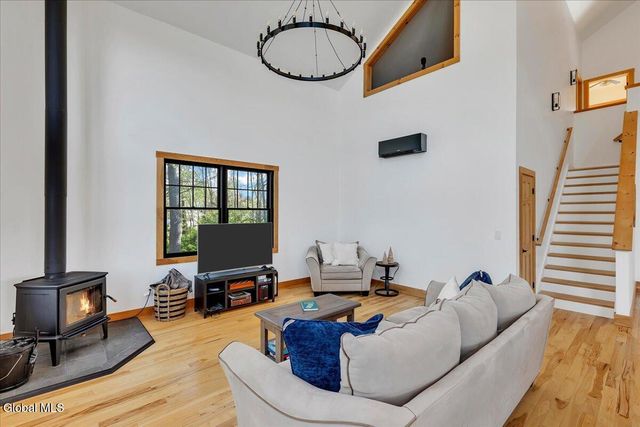 30 Harriman Rd Extension, Sand Lake, NY 12018