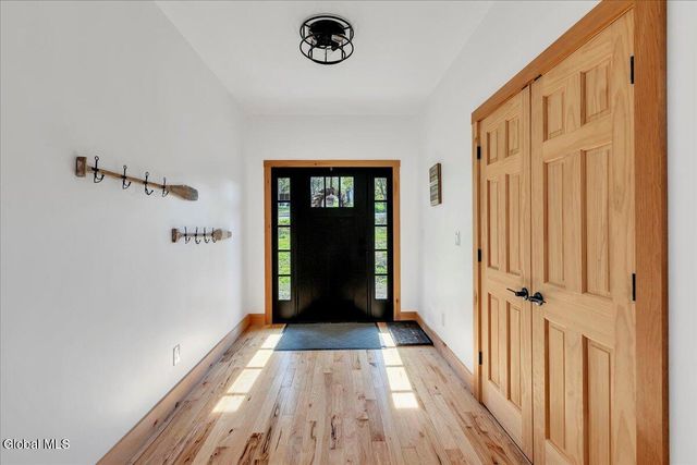 30 Harriman Rd Extension, Sand Lake, NY 12018
