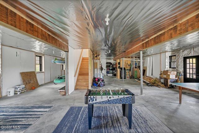 30 Harriman Rd Extension, Sand Lake, NY 12018