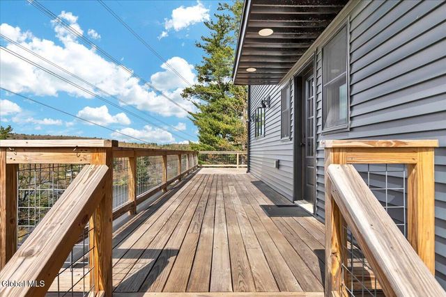 30 Harriman Rd Extension, Sand Lake, NY 12018