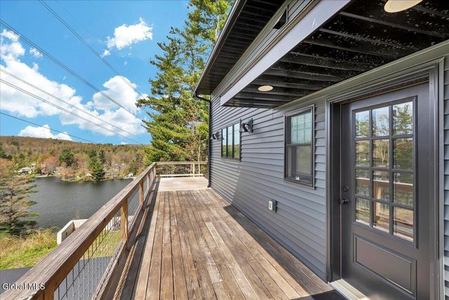 30 Harriman Rd Extension, Sand Lake, NY 12018