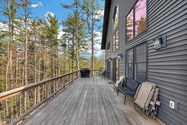 30 Harriman Rd Extension, Sand Lake, NY 12018
