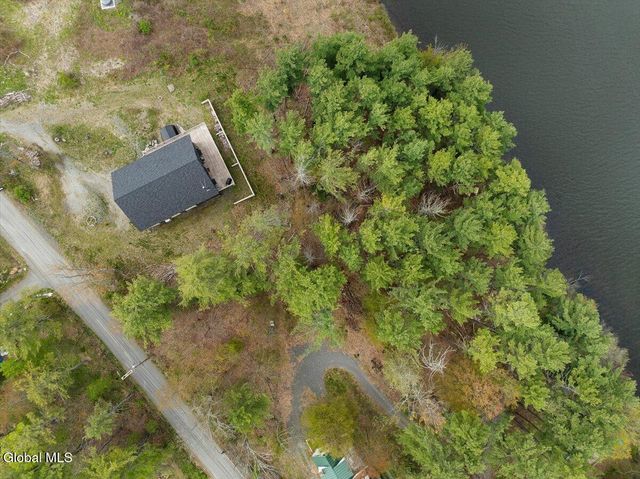 30 Harriman Rd Extension, Sand Lake, NY 12018