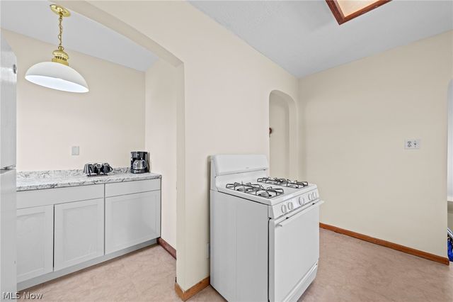 479 Newell Avenue, Akron, OH 44305