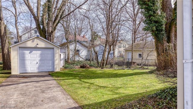 479 Newell Avenue, Akron, OH 44305
