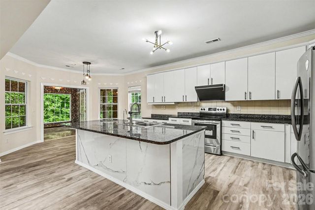 1631 Shadow Creek Street NW, Concord, NC 28027