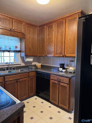 1218 Kentucky Ave, Gadsden, AL 35903