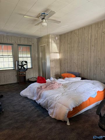 1218 Kentucky Ave, Gadsden, AL 35903