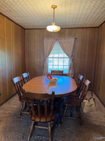 1218 Kentucky Ave, Gadsden, AL 35903