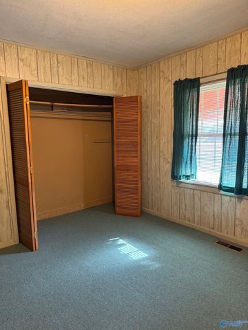 1218 Kentucky Ave, Gadsden, AL 35903