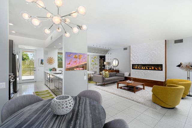 343 Westlake Terrace, Palm Springs, CA 92264