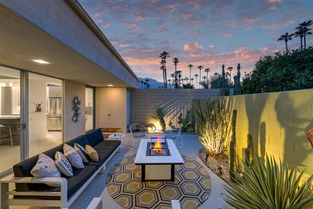 343 Westlake Terrace, Palm Springs, CA 92264