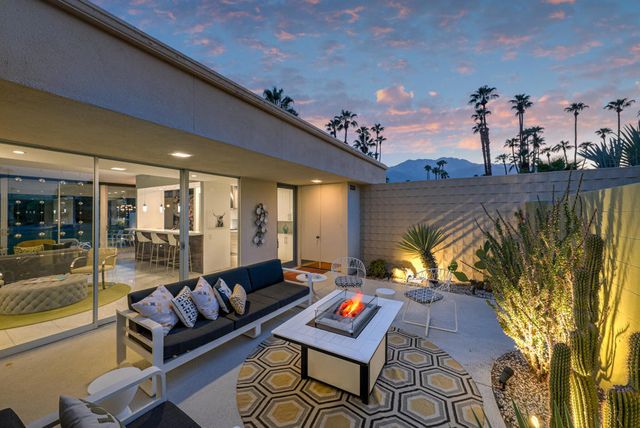 343 Westlake Terrace, Palm Springs, CA 92264
