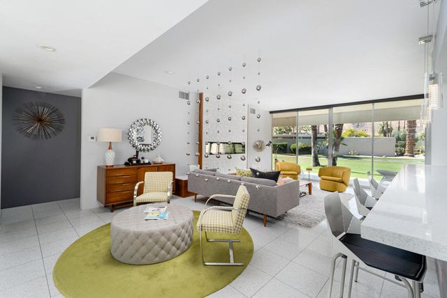 343 Westlake Terrace, Palm Springs, CA 92264