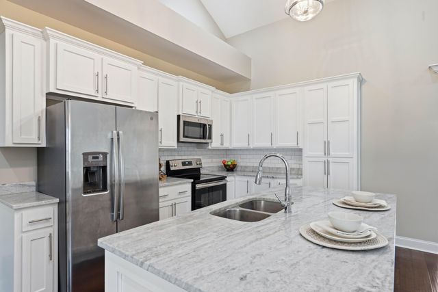 121 Edistodane Lane, Ridgeville, SC 29472