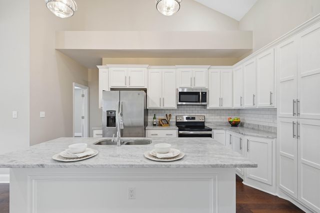 121 Edistodane Lane, Ridgeville, SC 29472