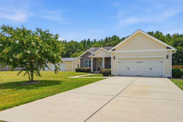 121 Edistodane Lane, Ridgeville, SC 29472