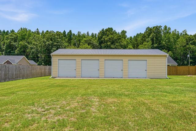 121 Edistodane Lane, Ridgeville, SC 29472