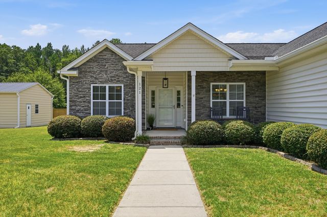 121 Edistodane Lane, Ridgeville, SC 29472
