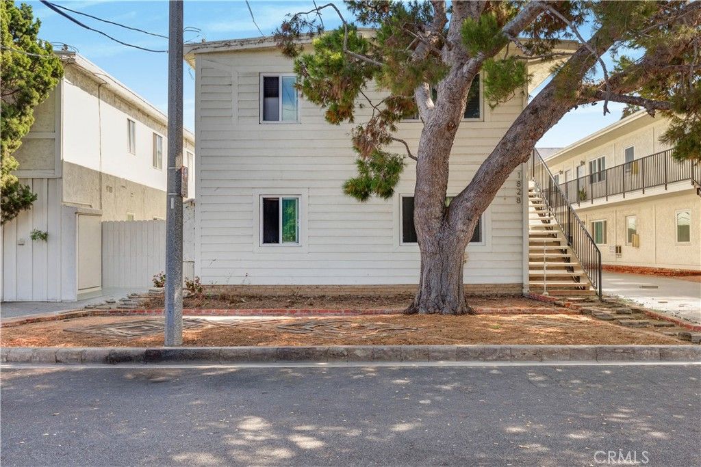 1826 12th Street, Manhattan Beach, CA 90266 — exterior