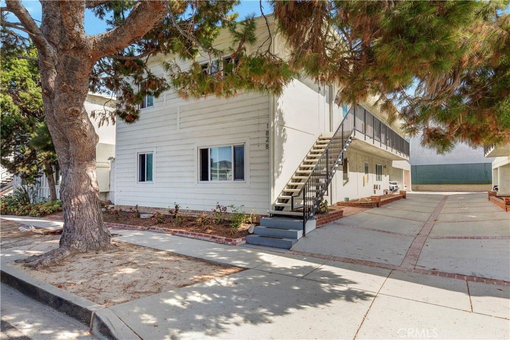 1826 12th Street, Manhattan Beach, CA 90266 — photo 4