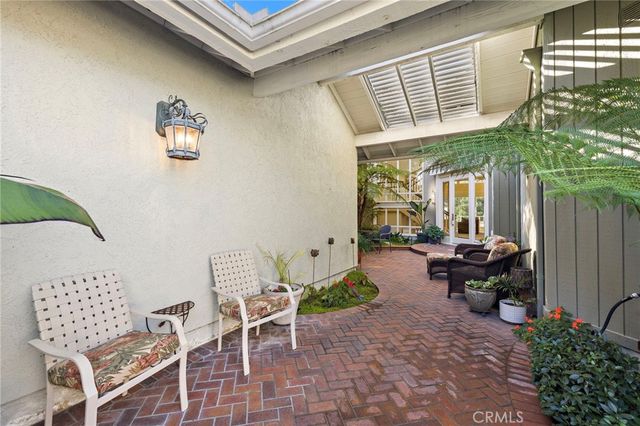 25 Lucerne Street, Newport Beach, CA 92660