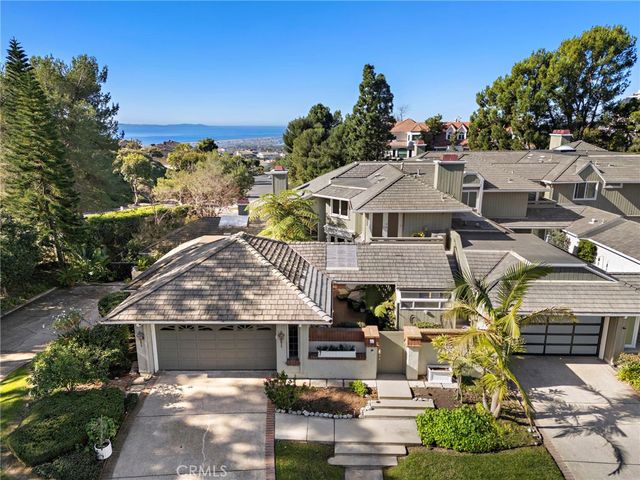 25 Lucerne Street, Newport Beach, CA 92660