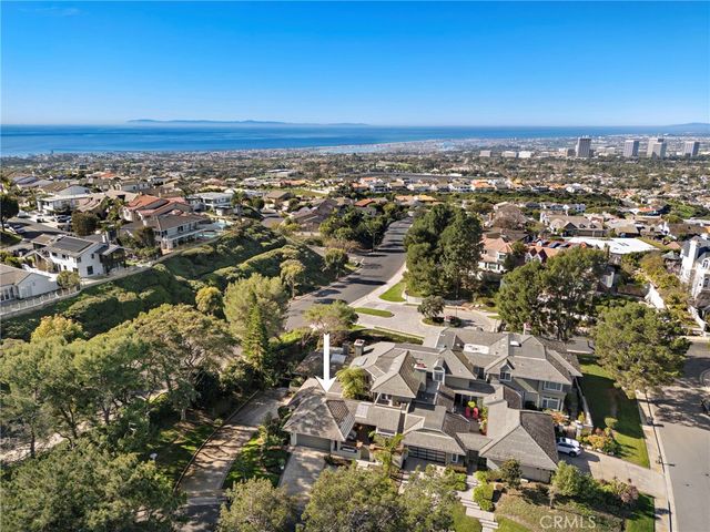 25 Lucerne Street, Newport Beach, CA 92660