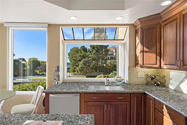 25 Lucerne Street, Newport Beach, CA 92660