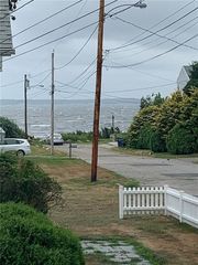 00 Grove Avenue, Warwick, RI 02889