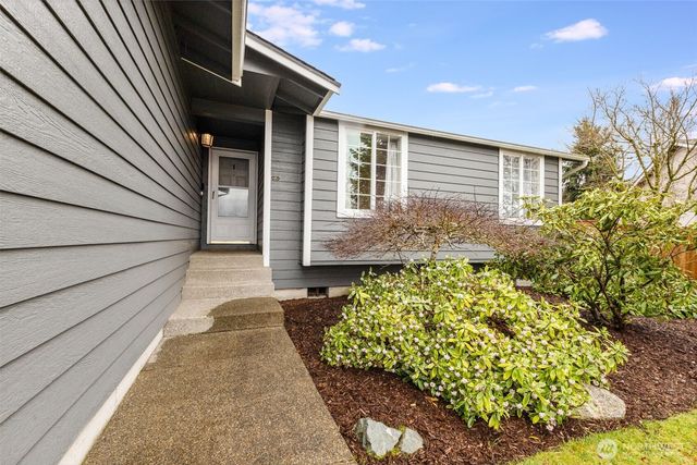 17125 114th Avenue Ct E, Puyallup, WA 98374