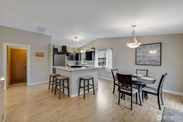 17125 114th Avenue Ct E, Puyallup, WA 98374