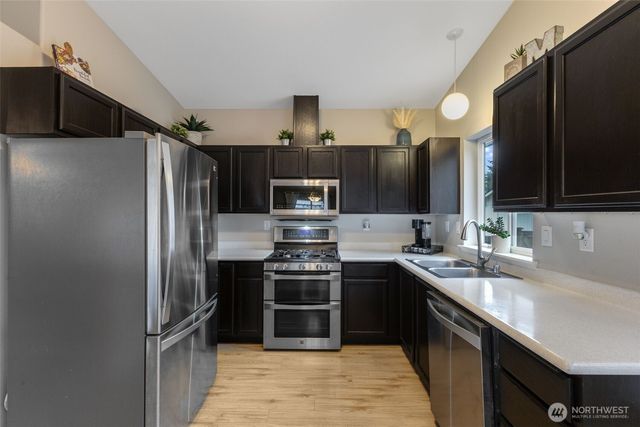 17125 114th Avenue Ct E, Puyallup, WA 98374