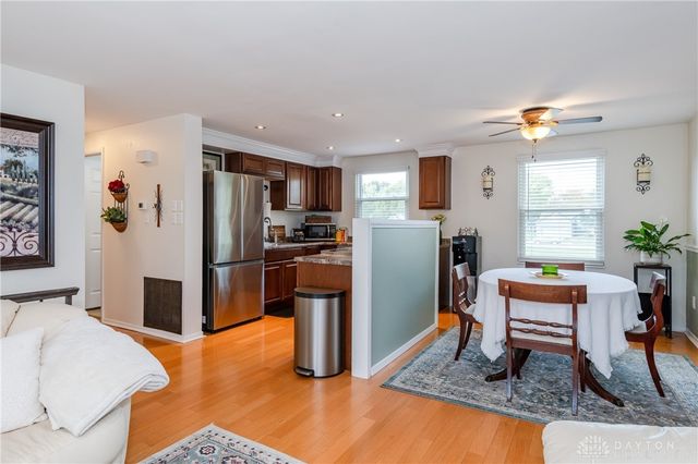 102 Calmont Farm Circle, Englewood, OH 45322