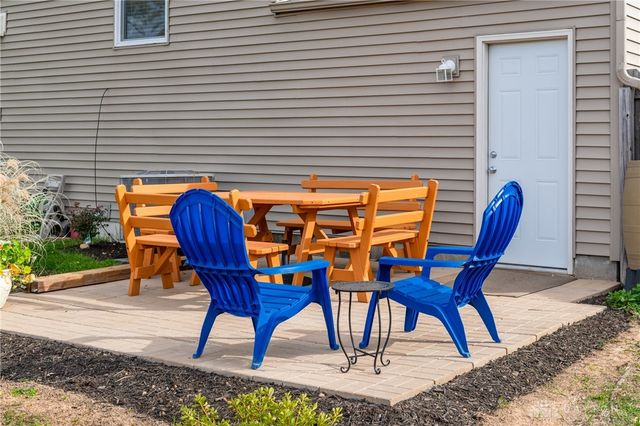 102 Calmont Farm Circle, Englewood, OH 45322