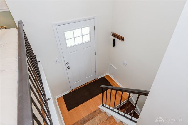 102 Calmont Farm Circle, Englewood, OH 45322