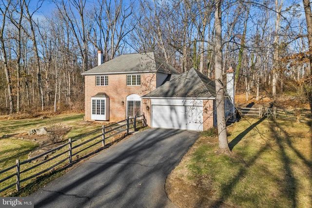 105 SUSANS LN, Perkiomenville, PA 18074