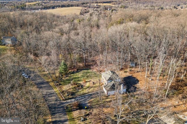 105 SUSANS LN, Perkiomenville, PA 18074