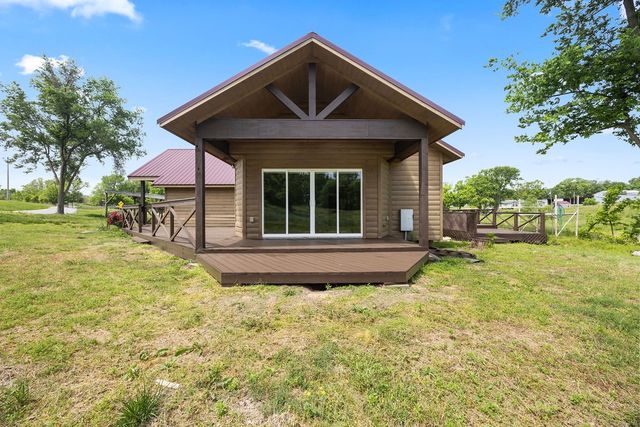 14390 W Highway 102 Highway, Gravette, AR 72736