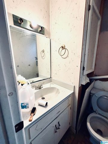 710 LOY STREET, Anniston, AL 36206