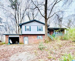 710 LOY STREET, Anniston, AL 36206