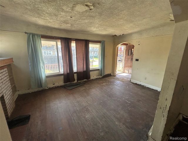 12708 Cloverlawn Street, Detroit, MI 48238