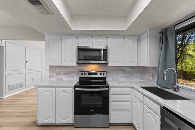 2709 Typhon Drive, Grand Prairie, TX 75052